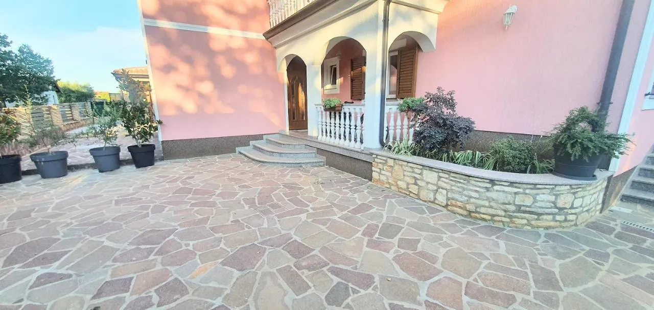 Apartmani Radmila Apartment
