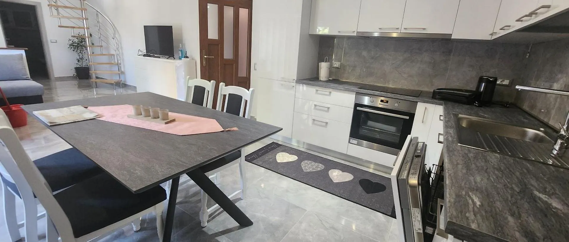 Apartment Apartmani Radmila
