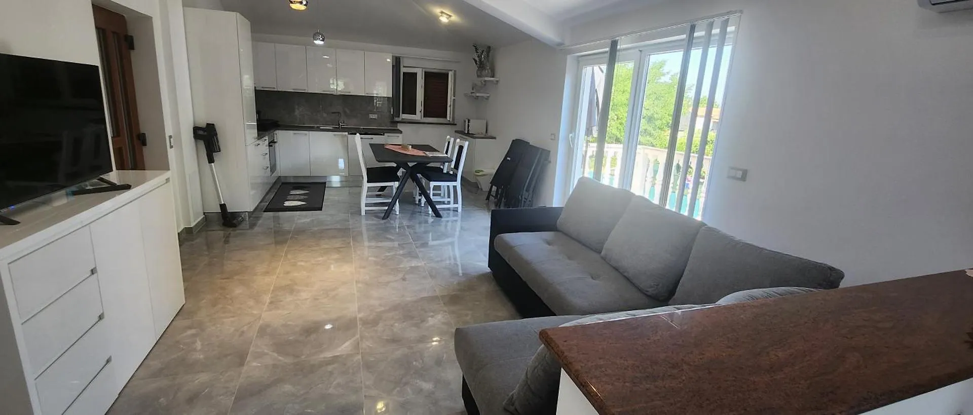 Apartmani Radmila Apartment