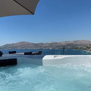 Penthouse Maus , Trogir Kroatien